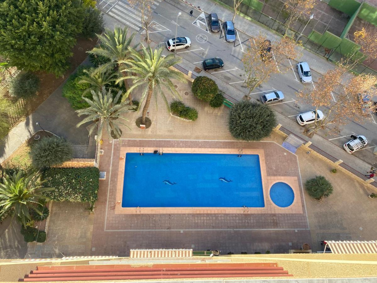 Cozy Apartment Just 8 Min Walk From The Beach! Бенидорм Екстериор снимка
